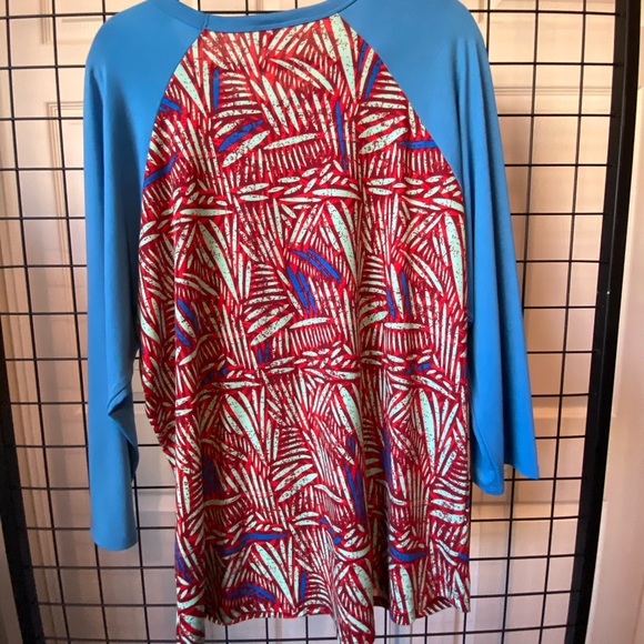 NWT plus size baseball tee LulaRoe - Picture 5 of 5